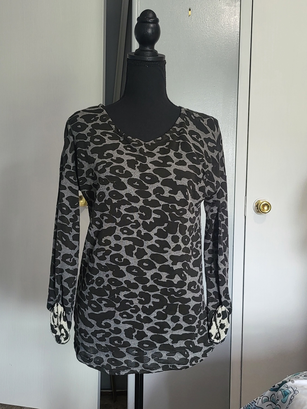 H&M Gray and Black Leopard Print Long Sleeve Top